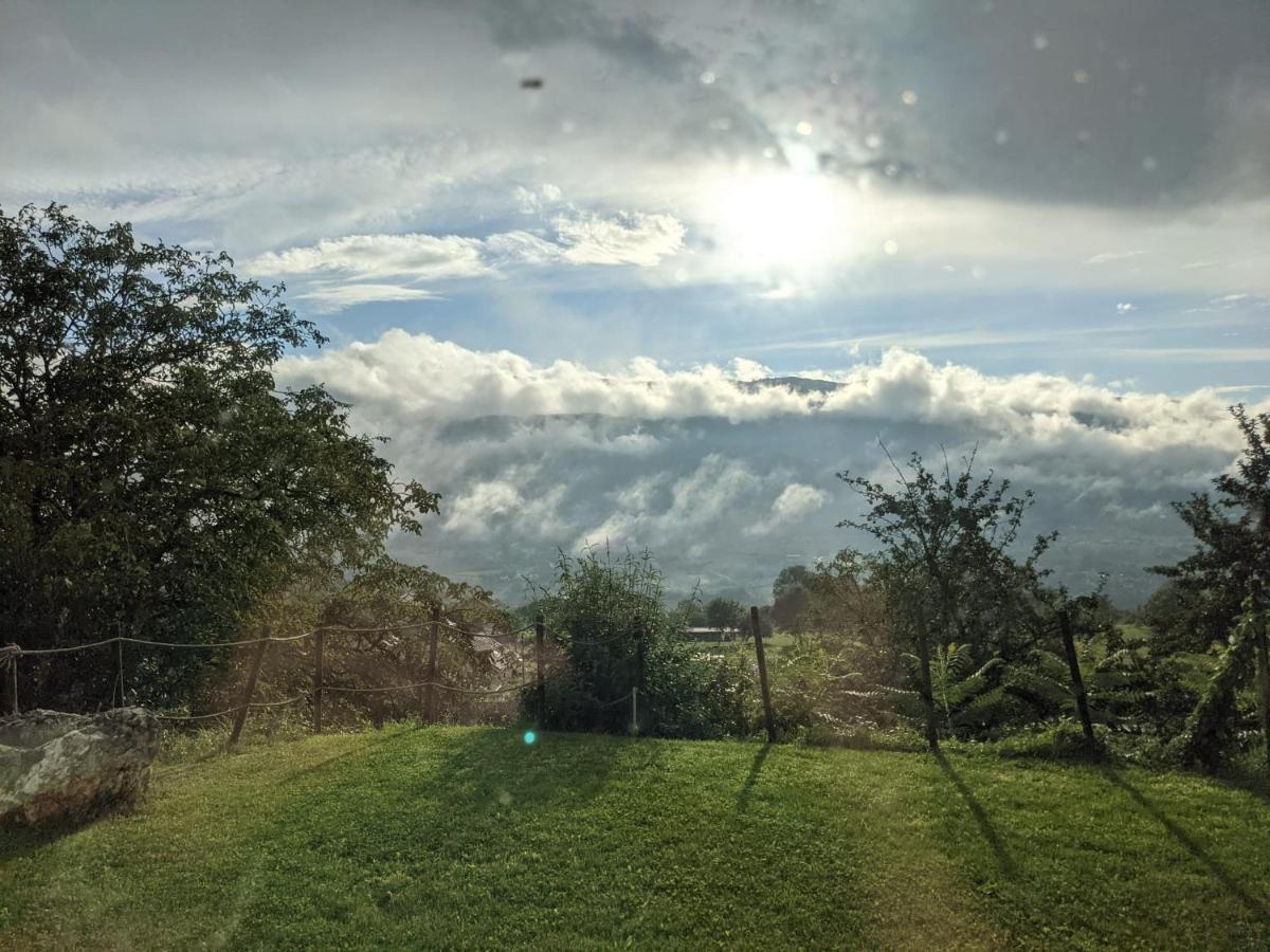 Le Paradis Des Gen Seyssel Exteriör bild